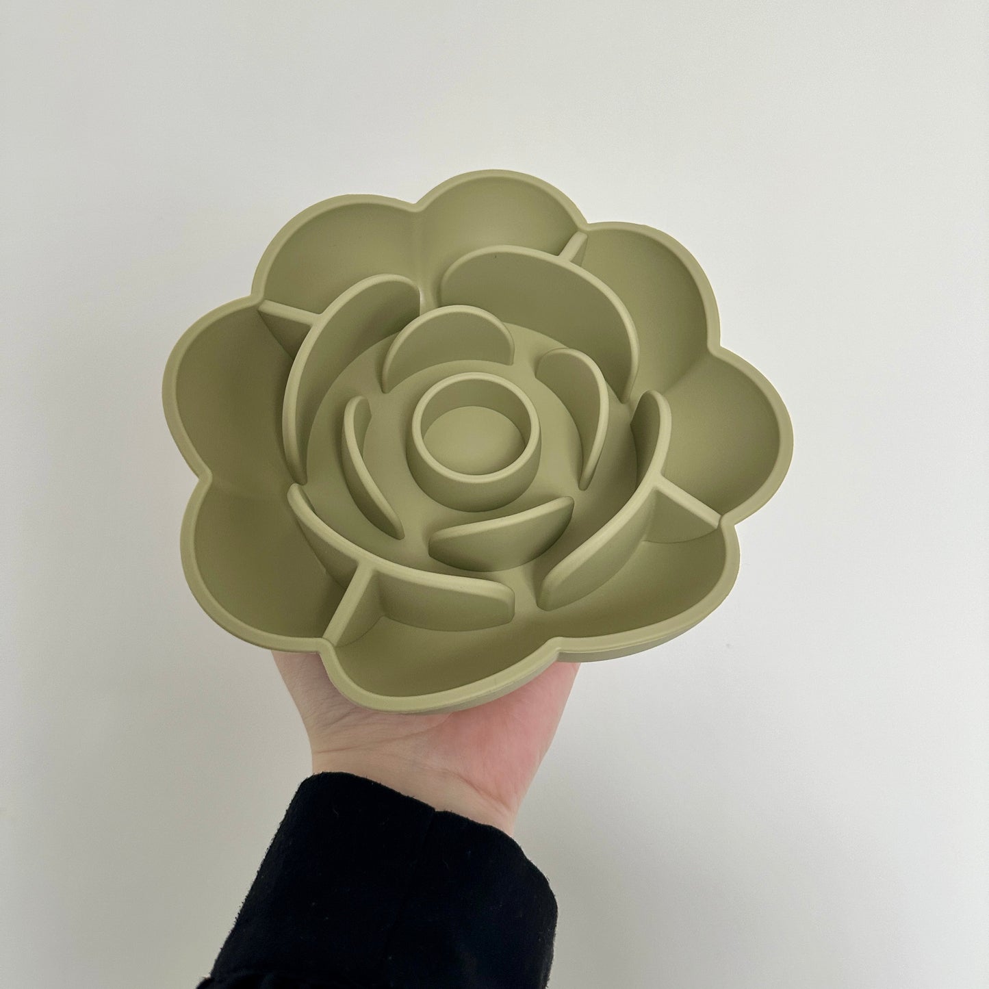 Flower Slow Feeder Silicone Bowl